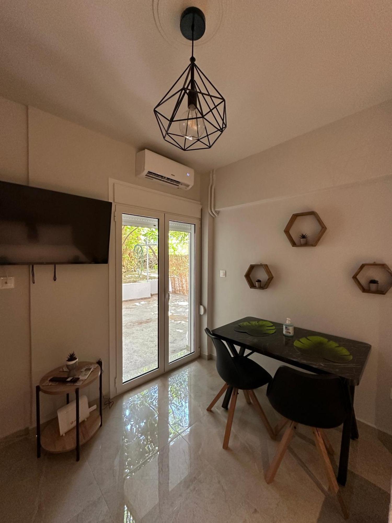 Appartement Just For Two à Athènes Extérieur photo