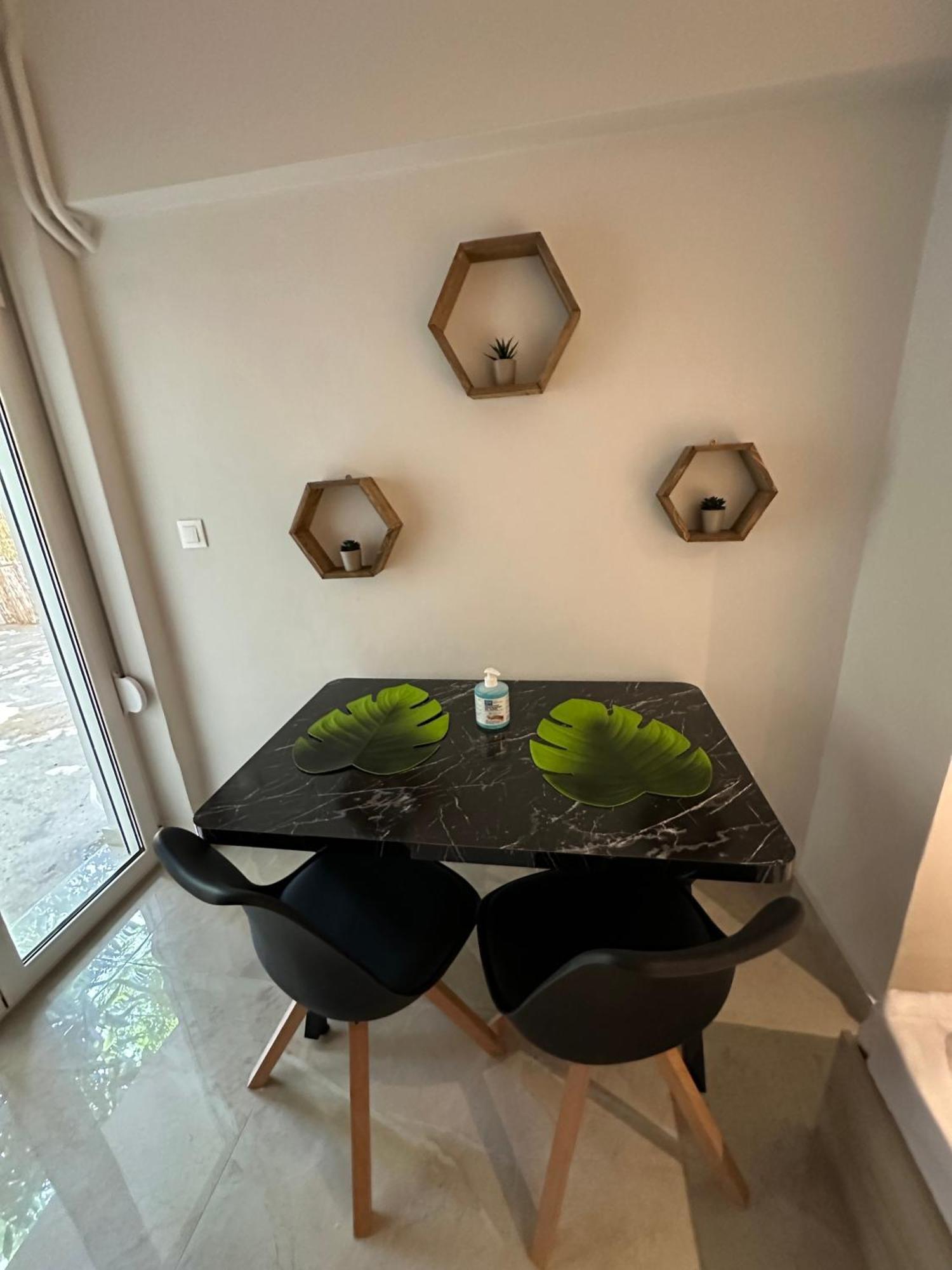 Appartement Just For Two à Athènes Extérieur photo