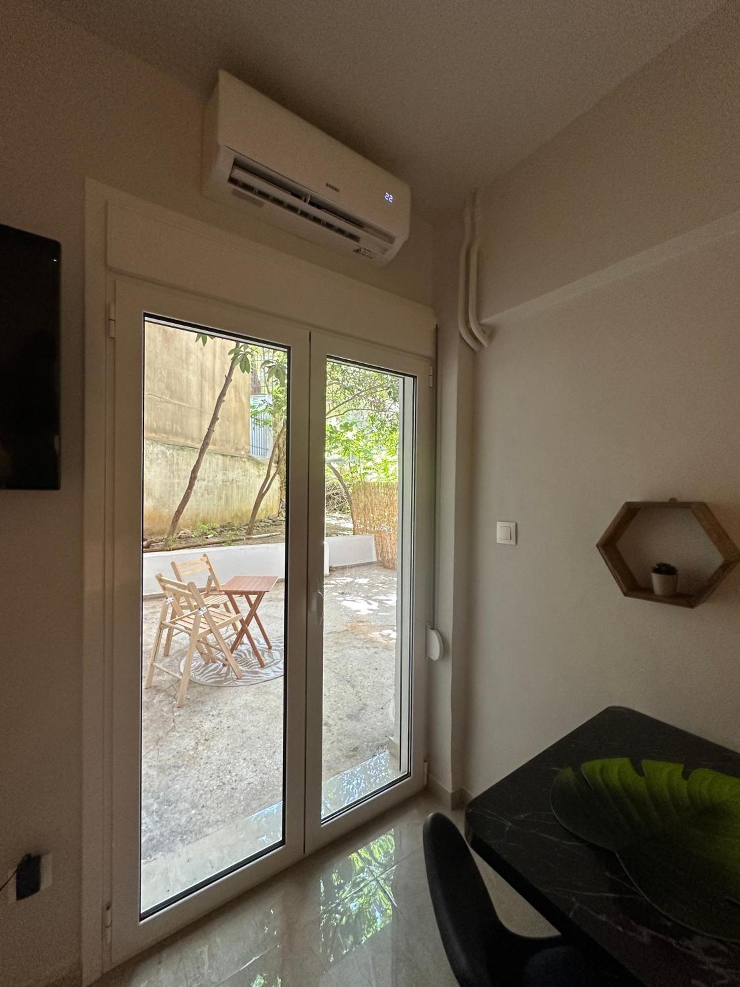 Appartement Just For Two à Athènes Extérieur photo