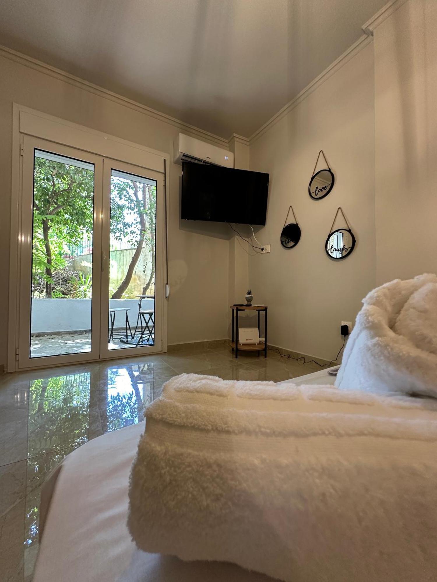 Appartement Just For Two à Athènes Extérieur photo