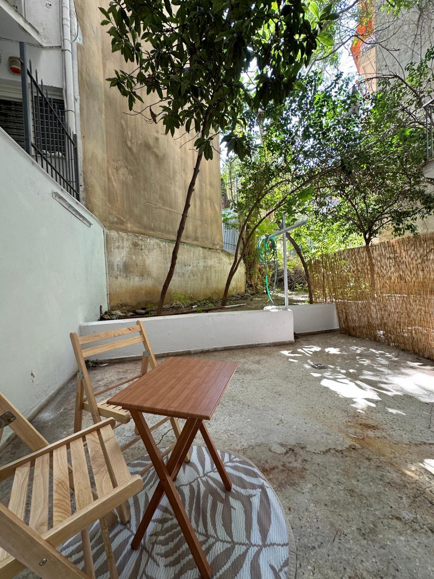 Appartement Just For Two à Athènes Extérieur photo
