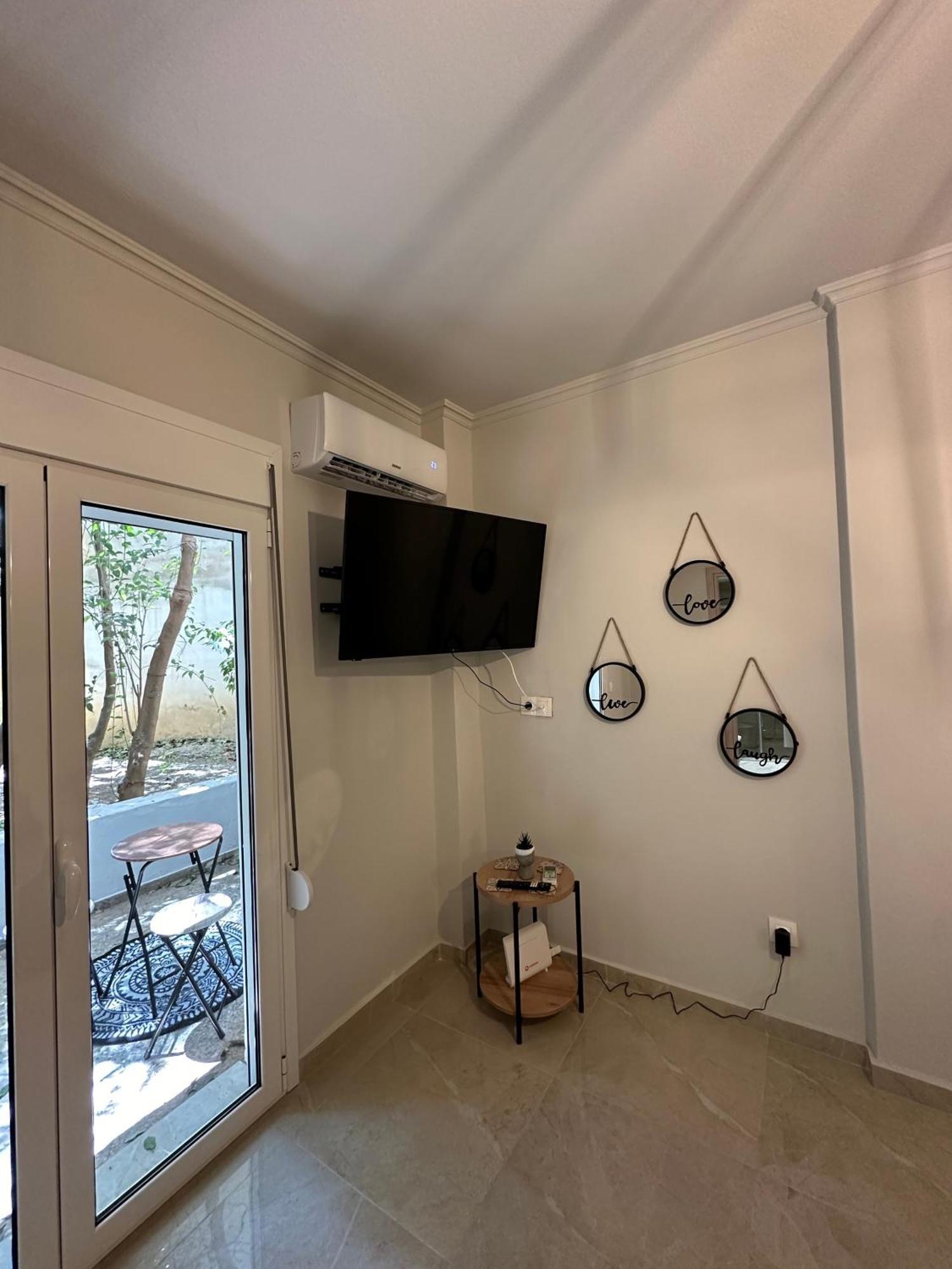 Appartement Just For Two à Athènes Extérieur photo